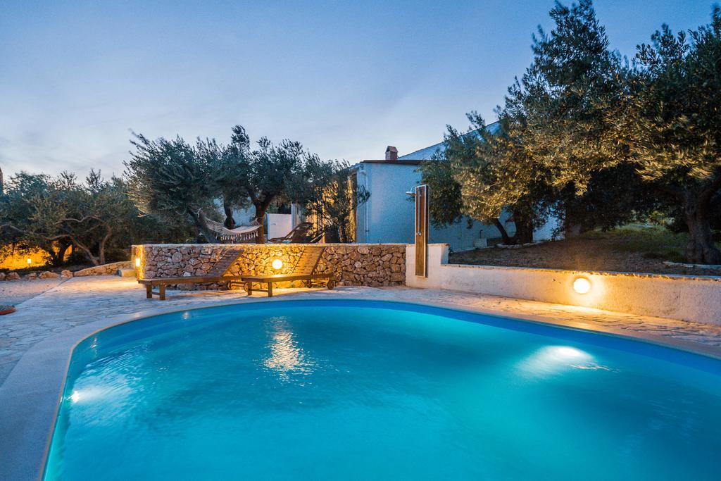 Holiday Home Zlatni San - Private Heated Pool 波尔 客房 照片