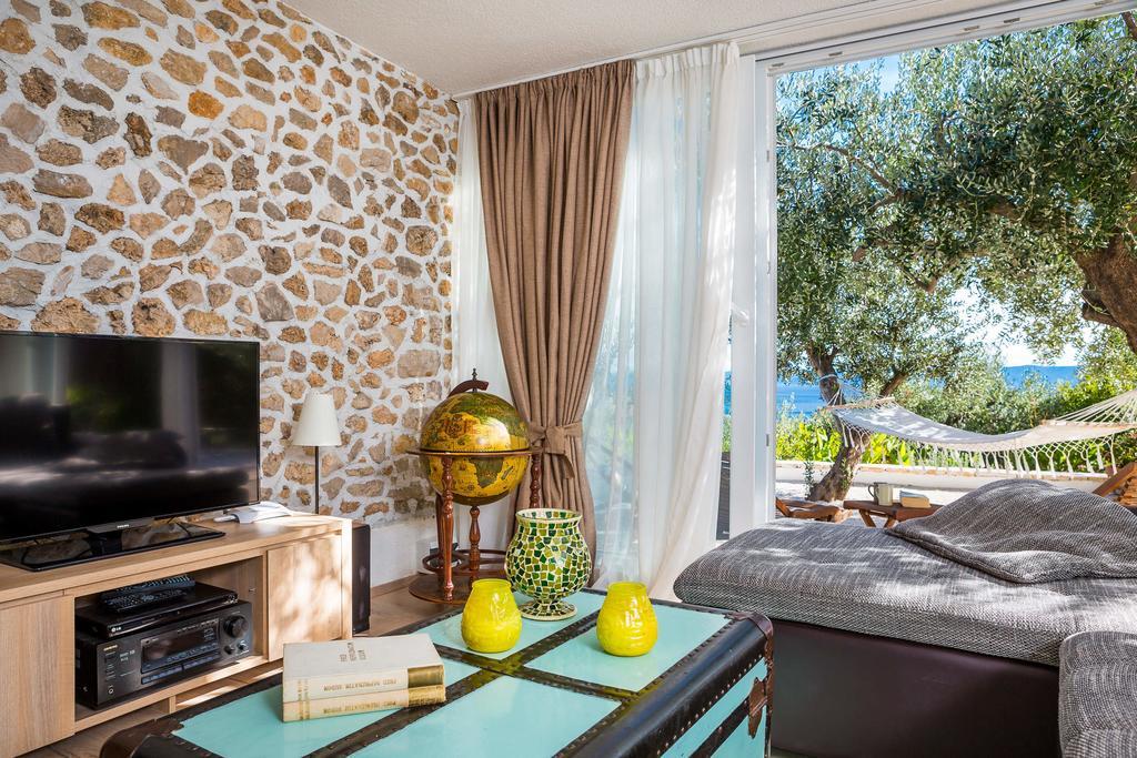 Holiday Home Zlatni San - Private Heated Pool 波尔 客房 照片