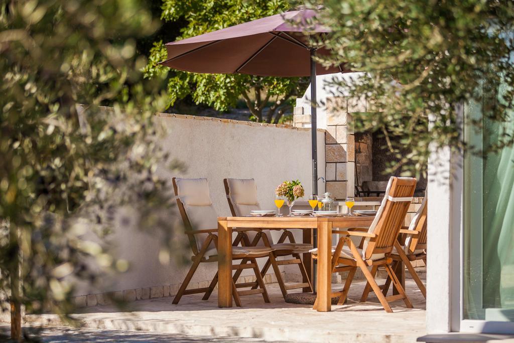 Holiday Home Zlatni San - Private Heated Pool 波尔 客房 照片