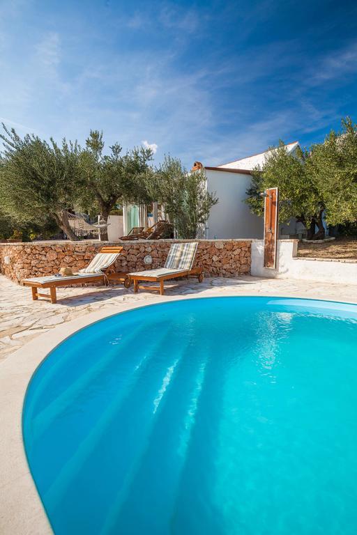 Holiday Home Zlatni San - Private Heated Pool 波尔 客房 照片