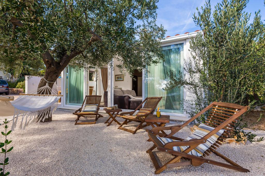 Holiday Home Zlatni San - Private Heated Pool 波尔 客房 照片