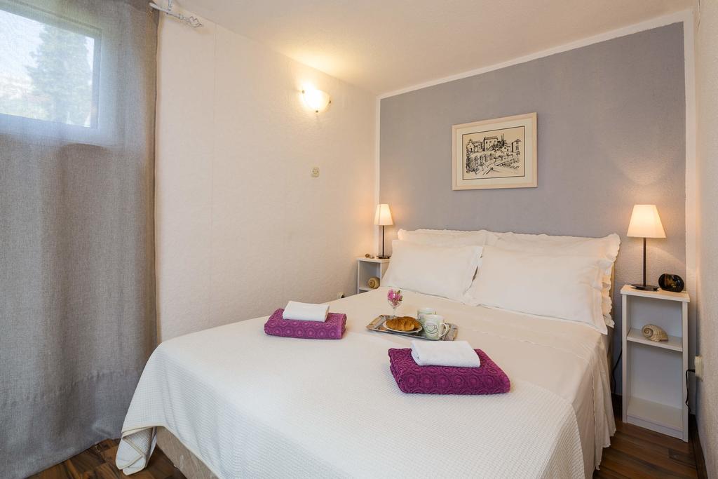 Holiday Home Zlatni San - Private Heated Pool 波尔 客房 照片
